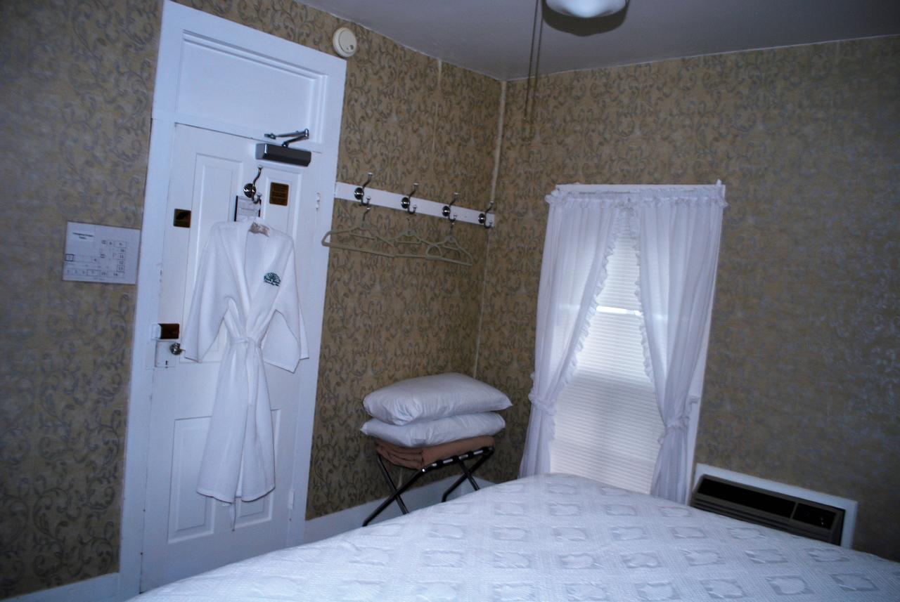 بوت-إن-باي The Historic Park Hotel المظهر الخارجي الصورة